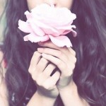 Если полюбили девушку, прекрасную, как роза — терпите и её колючки…….