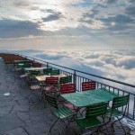 Вид с террасы Säntis горнолыжного курорта Appenzellerland, Швейцария……
