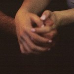 И что бы ни было,я буду держать тебя за руку….