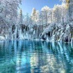 Ошеломляющий Национальный парк Плитвицкие озера находится в области Лика в Хорватии……