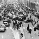 Улица в Швеции, на следующий день после того как левостороннее движение поменяли на правостороннее….