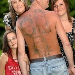 На 15-летие совместной жизни с женой, Алан решил преподнести семье необычный подарок в виде татуиров…