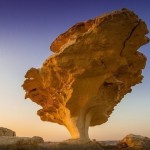 Скала необычной формы в пустыне, Египет…