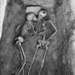 Поцелуй, которому 6000 лет. Найден в Иране….