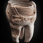 Резьба по зубу — настоящее произведение искусства….