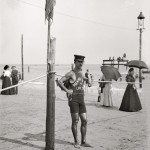 1906 спасатель на пляже Атлантик сити…