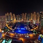 Вид на пристань Дубай Марина, Дубай, ОАЭ…