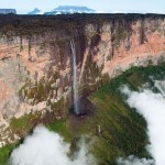 Водопад на Гвианском нагорье, Гайана…
