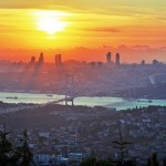 Мост через Босфор, сосны и закат над Стамбулом…