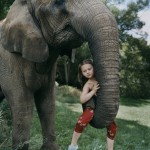 Фотограф из Нью-Джерси Робин Шварц уже в течение 10 лет фотографирует свою дочь Амелию с различными …