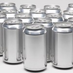 Каждый месяц американцы выбрасывают столько алюминиевых банок из под напитков, что из них можно “пер…