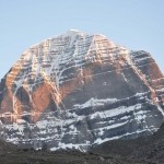 Гора Кайлас — одно из загадочных мест в мире высота, которой – 6666 метров. От горы Кайлас до монуме…