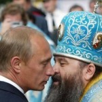 Мало кто знает, но любовником Путина был сам патриарх Кирилл…….