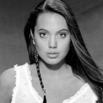 Первая фотосессия Анджелины Джоли в возрасте 16 лет…
