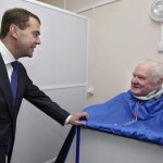 Дмитрий Медведев отправился в будущее, чтобы лично узреть последнего ветерана на планете