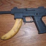 Вы, наверное, думаете, что это пистолет, заряжённый бананом, однако на самом деле Путин всех переиграл