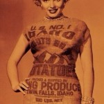Мэрилин Монро доказывает всем, что может выглядеть шлюхой даже в картофельном мешке, 1951 год